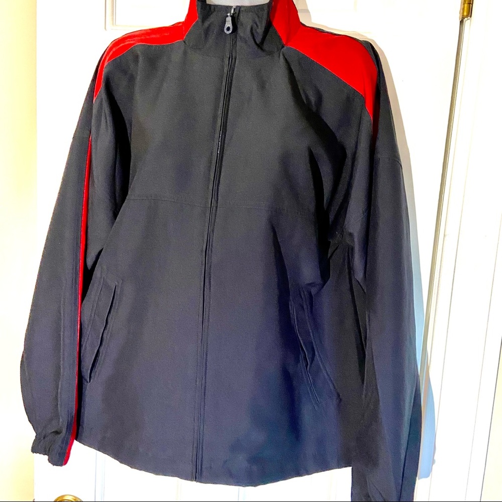 Cutter&Buck wind breaker golf jacket for women in size S/P.